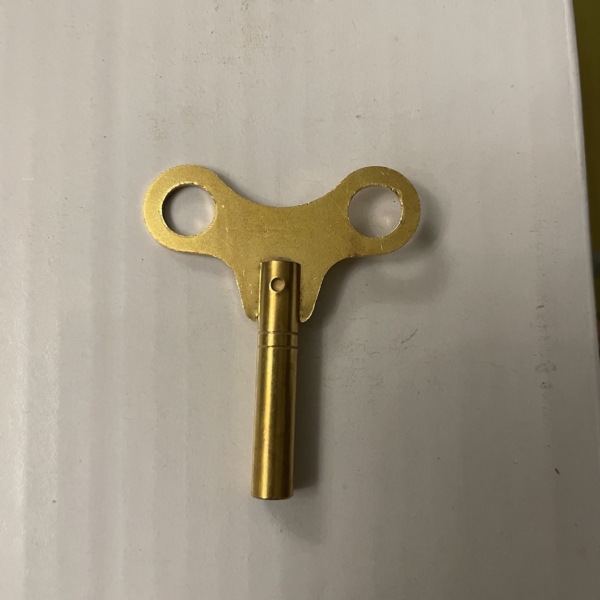 TWENTY ONE Different Sizes of Brass Butterfly Clock KEY, 000 to 18 - Image 4